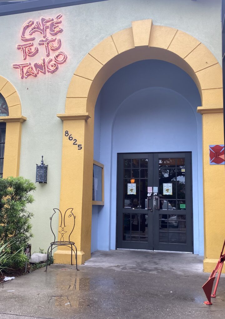 Restaurants near theme parks in Orlando.
